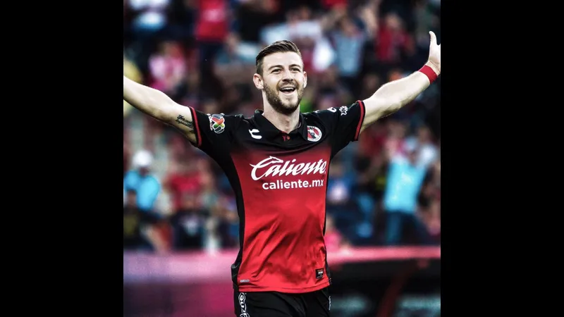 Cầu thủ Club Tijuana dự đoán phạt góc trước Tigres UANL